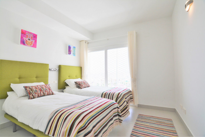 Qlistings Apartment - Middle Floor in Fuengirola, Costa del Sol image 8
